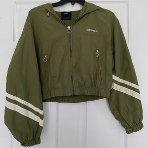 Cropped Running Jacket